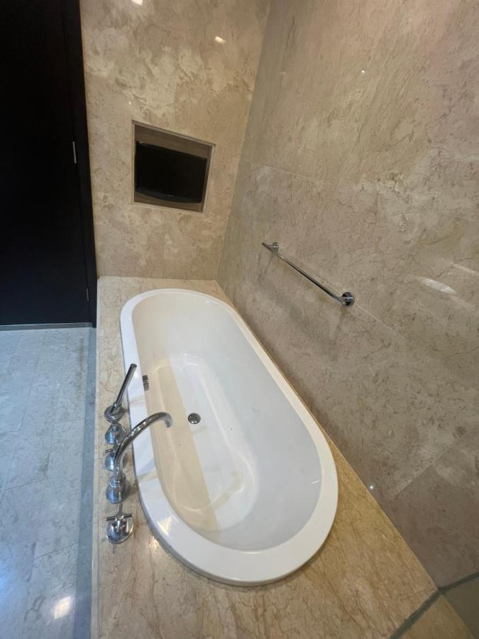 2beds Seaview Straits Quay Comes With Carpark And Hothub Bagan Jermal